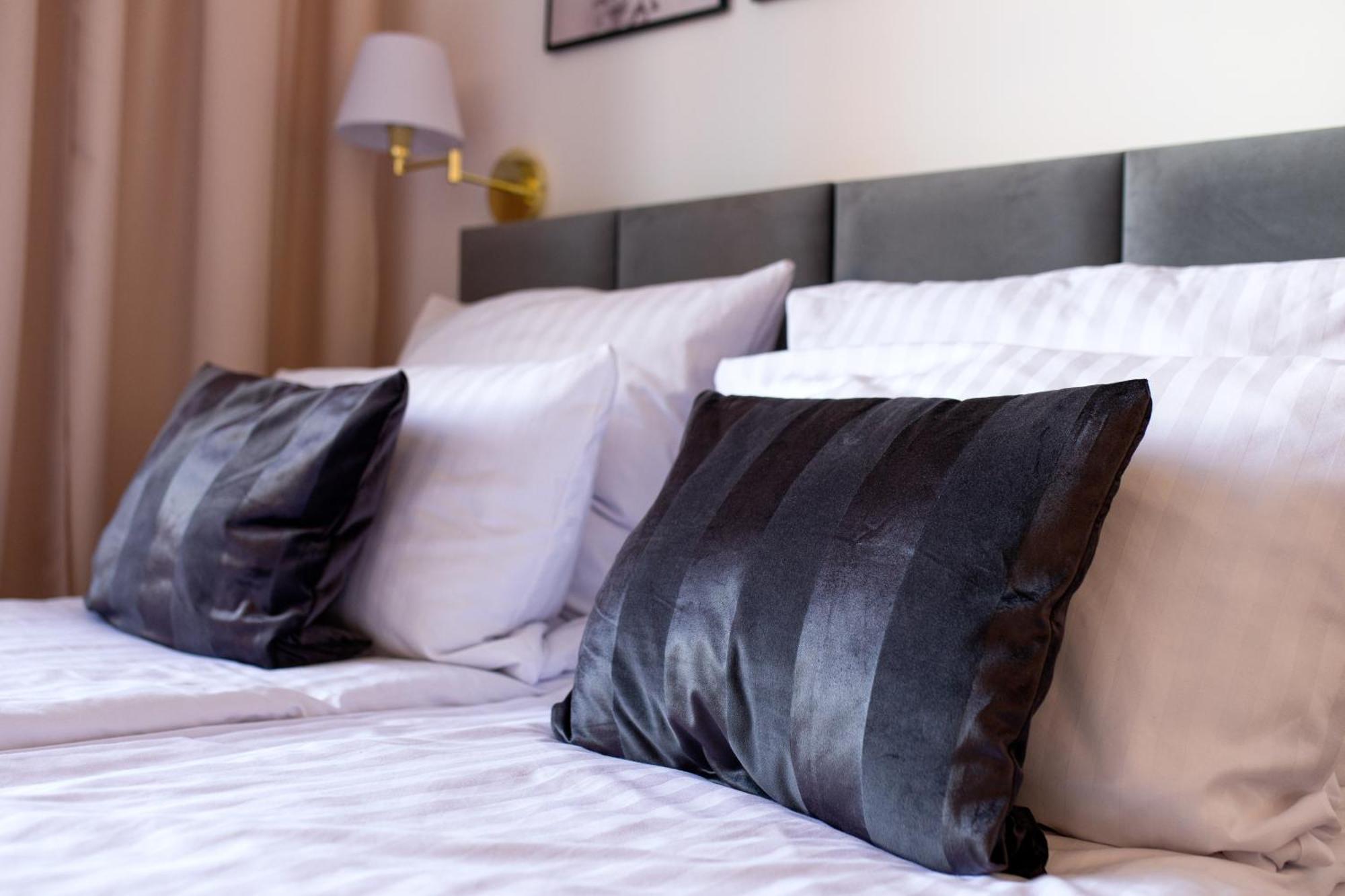 Discover Krakow Apartments - Lubomirskiego St - Classic & Modern - Near Main Station, Netflix And Ac Zewnętrze zdjęcie