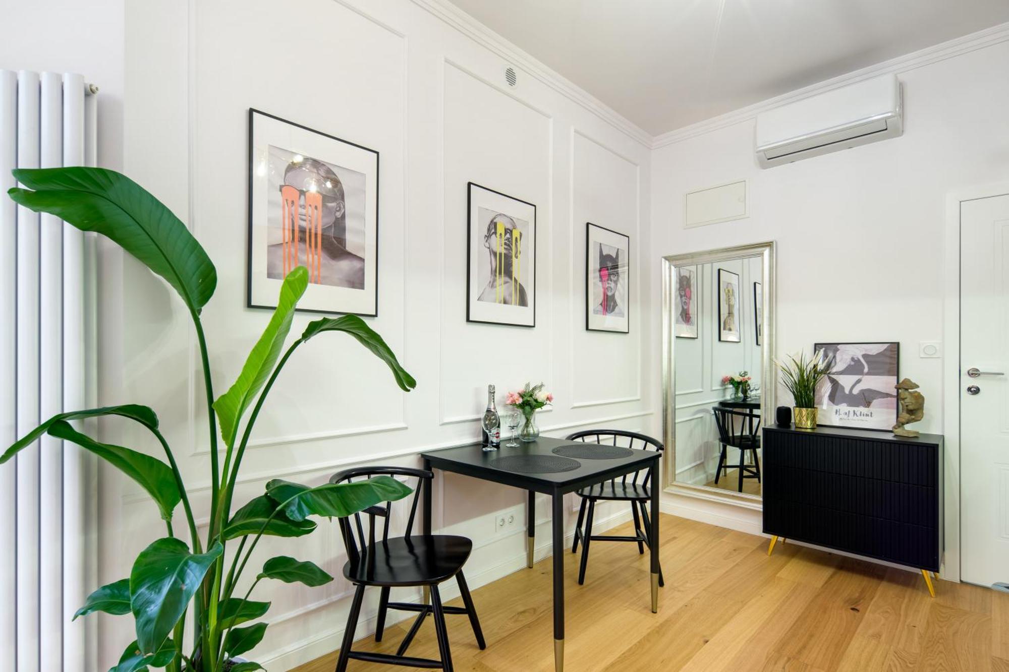 Discover Krakow Apartments - Lubomirskiego St - Classic & Modern - Near Main Station, Netflix And Ac Zewnętrze zdjęcie
