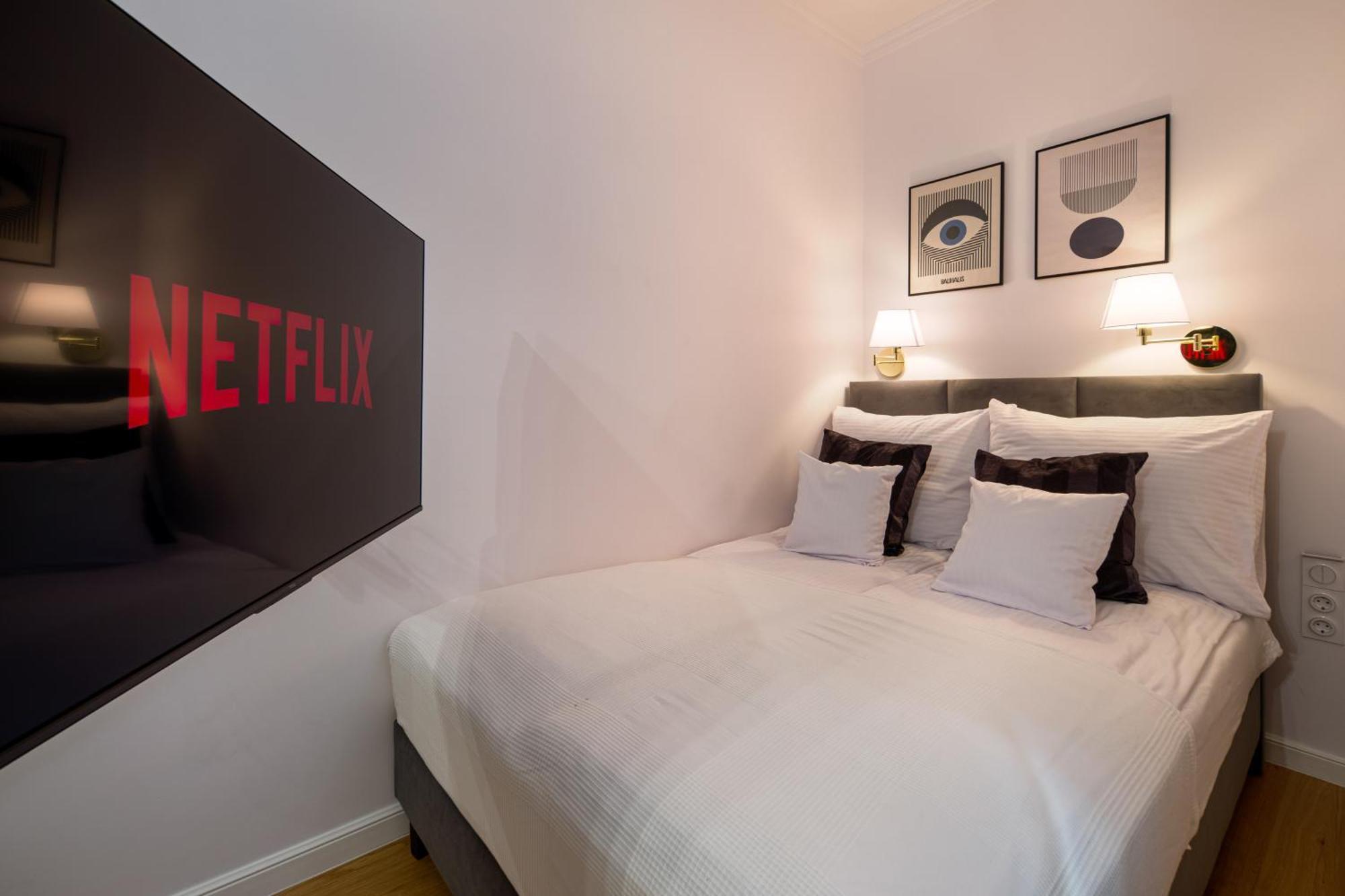 Discover Krakow Apartments - Lubomirskiego St - Classic & Modern - Near Main Station, Netflix And Ac Zewnętrze zdjęcie